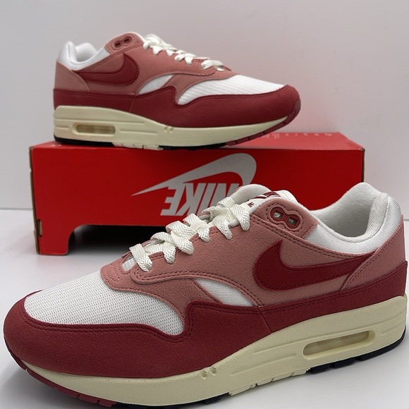 Nike WMNS Air Max 1 Sail/Red Stardust/Coconut
Milk/Cedar
Shoes
Style DZ2628-103 - Picture 13 of 16